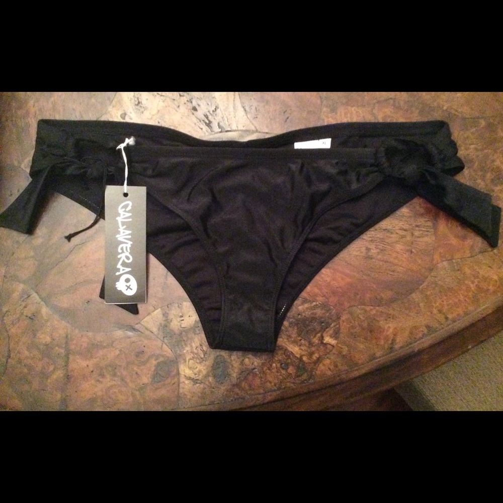 Calavera bikini bottoms